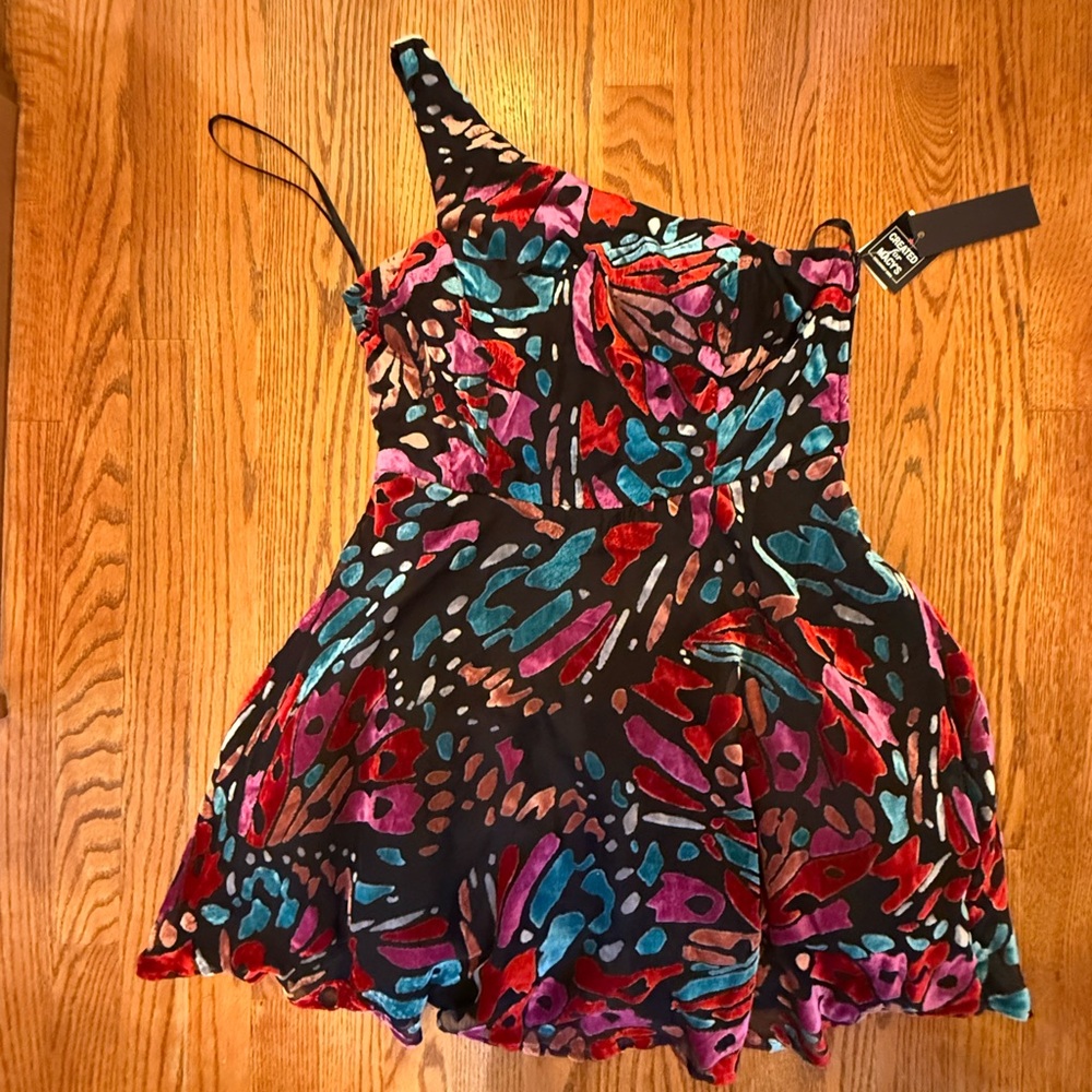 NWT city studio cold shoulder, colorful dress size 11